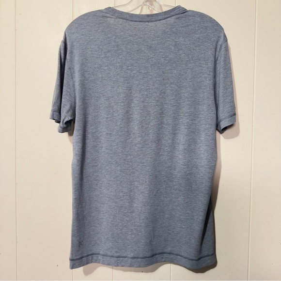 Lululemon Vneck Shirt Gray Men Size M? - Picture 5 of 6